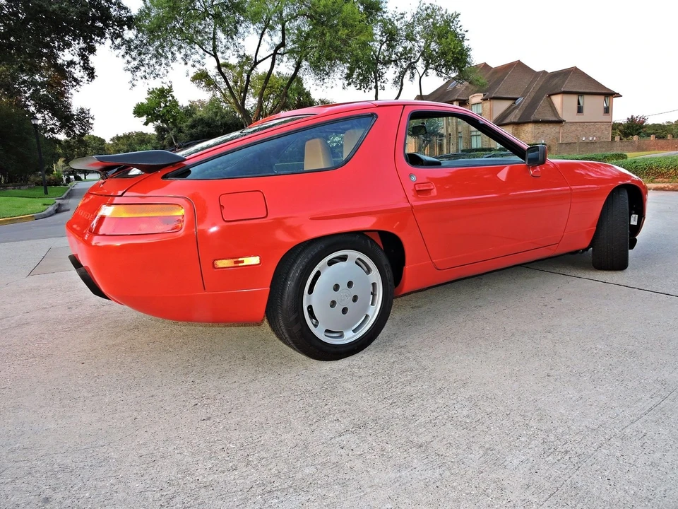 1987 Porsche 928 S4 - Image 4 of 31