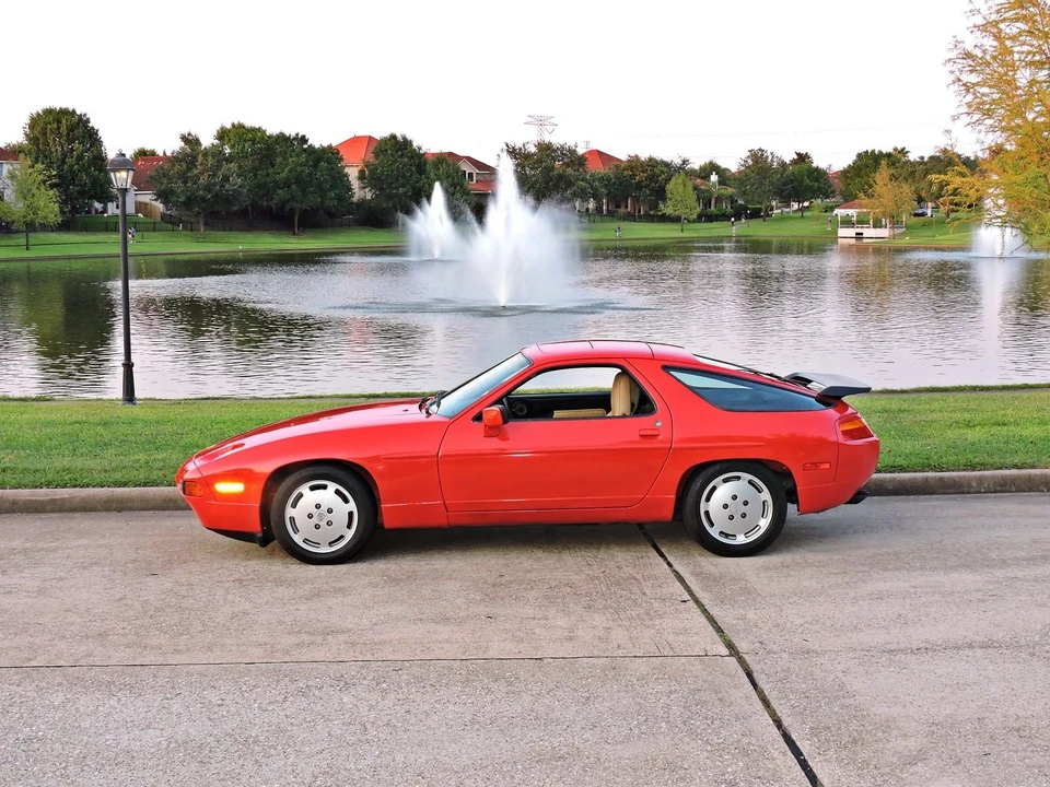 1987 Porsche 928 S4 - Image 5 of 31