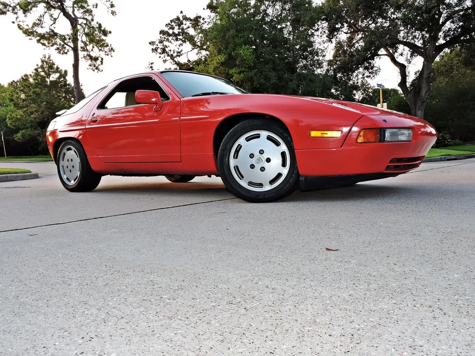 1987 Porsche 928 S4 - Image 6 of 31