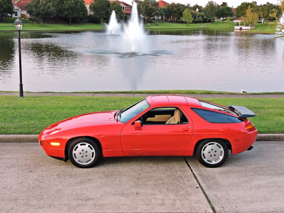 1987 Porsche 928 S4 - Image 7 of 31