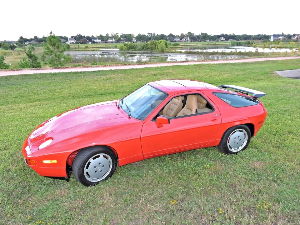 1987 Porsche 928 S4 - Image 12 of 31