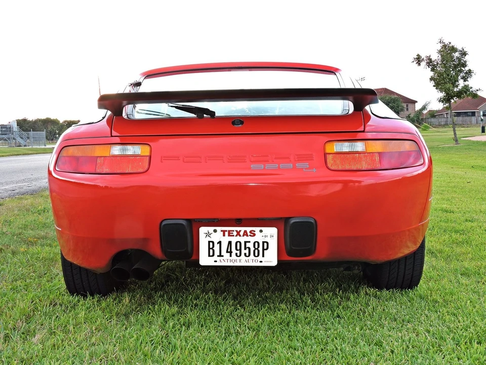 1987 Porsche 928 S4 - Image 13 of 31