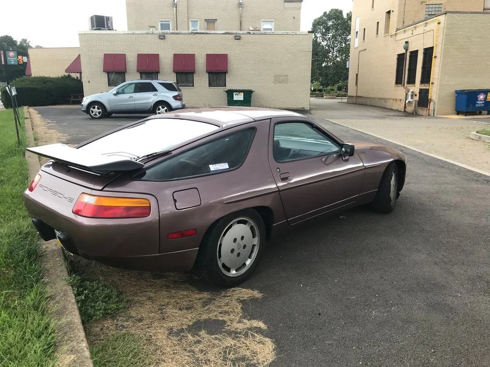 1987 Porsche 928 S4 - Image 5 of 22