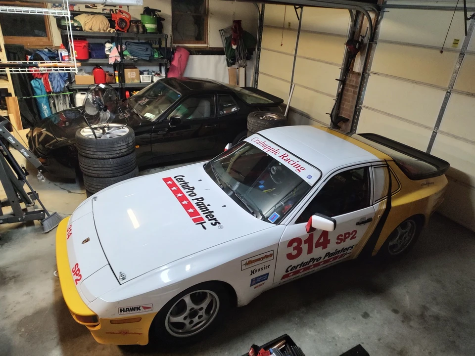 1987 Porsche 944 - Image 2 of 2