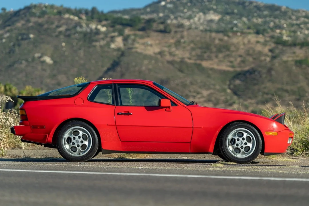 1987 Porsche 944 Turbo - Image 2 of 15
