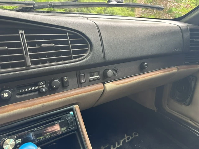 1987 Porsche 944 Turbo - Image 7 of 10