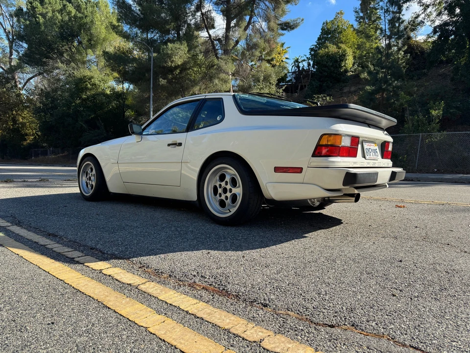 1987 Porsche 944 Turbo - Image 13 of 31