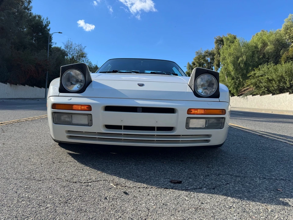 1987 Porsche 944 Turbo - Image 17 of 31
