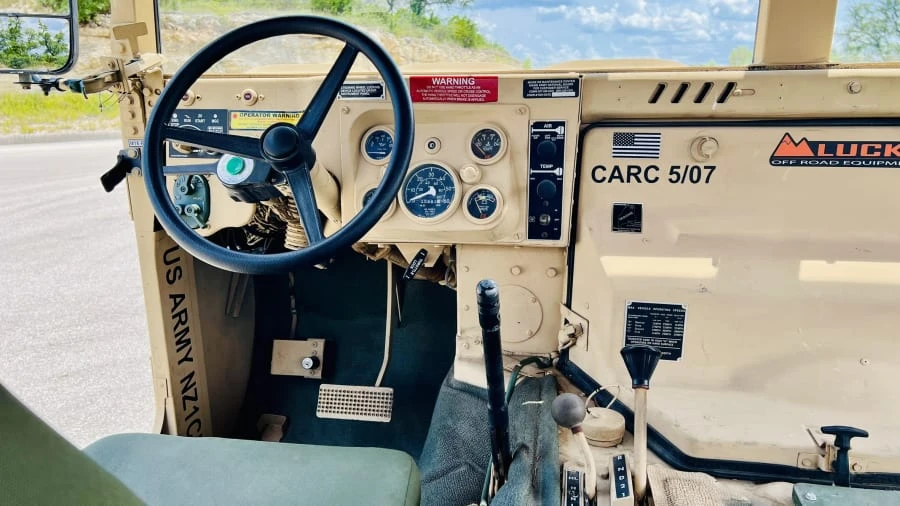 1987 AM General Hummer - Image 28 of 29
