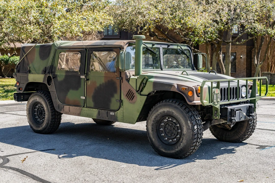 1987 Hummer HMMWV - Image 3 of 31
