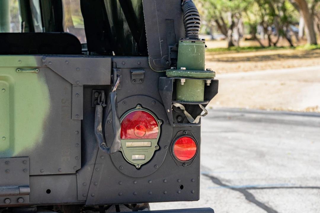 1987 Hummer HMMWV - Image 19 of 31