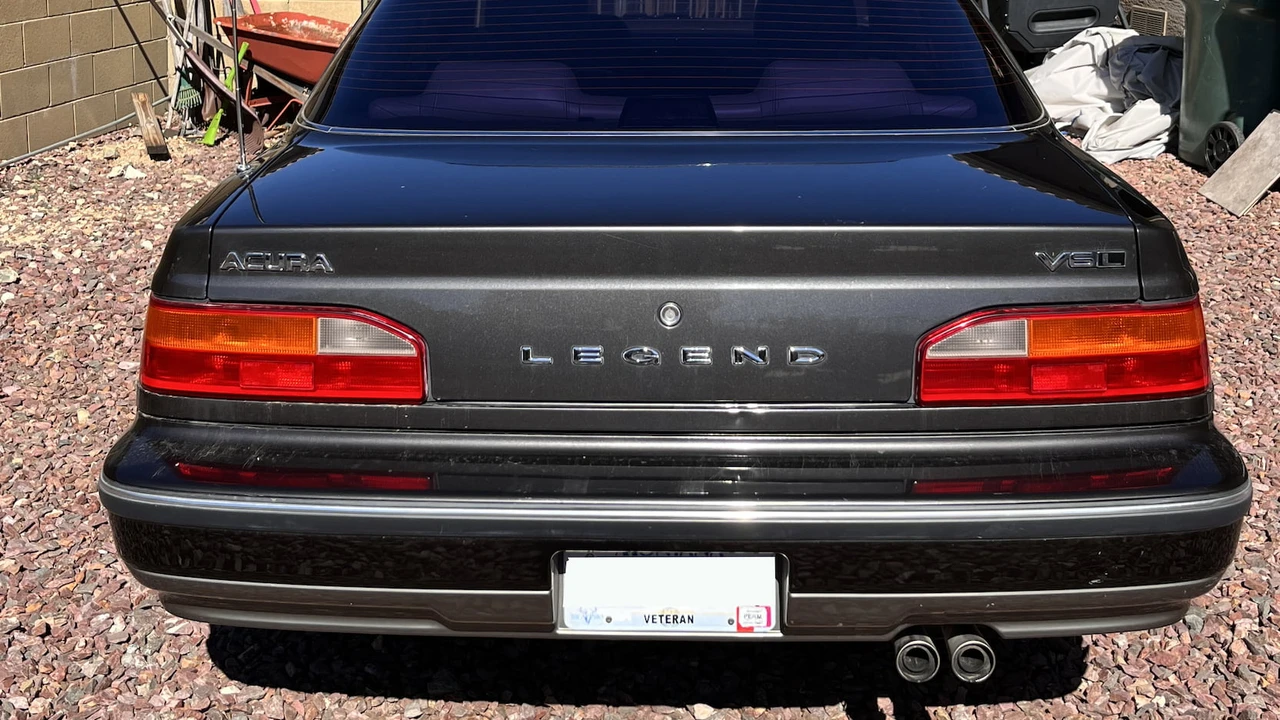 1987 Acura Legend 1st Gen - Image 10 of 11