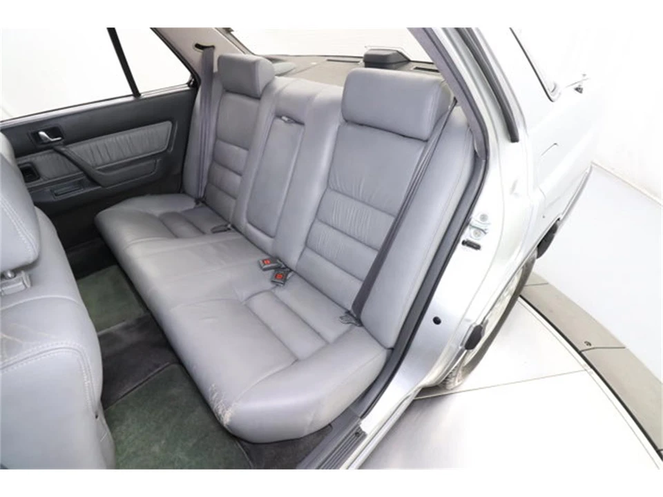 1987 Acura Legend 1st Gen - Image 22 of 31