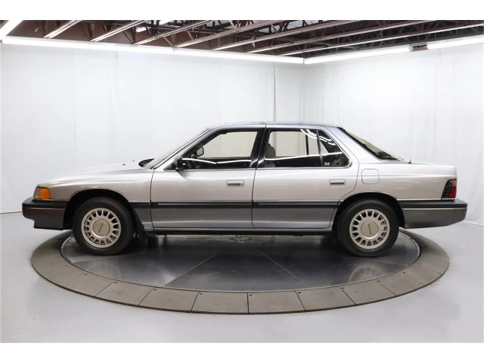 1987 Acura Legend 1st Gen - Image 4 of 31