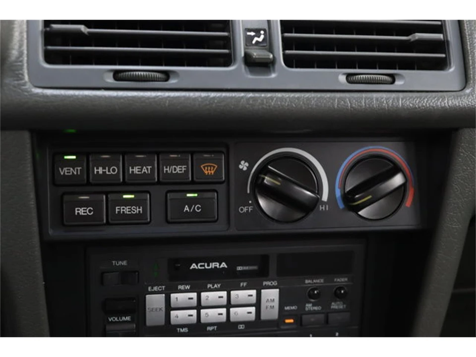 1987 Acura Legend 1st Gen - Image 16 of 31