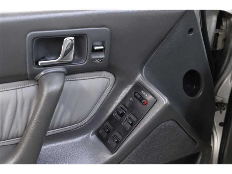 1987 Acura Legend 1st Gen - Image 28 of 31