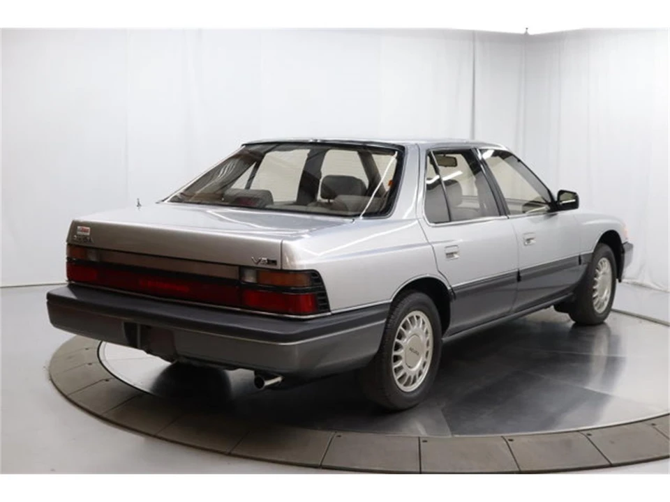 1987 Acura Legend 1st Gen - Image 7 of 31