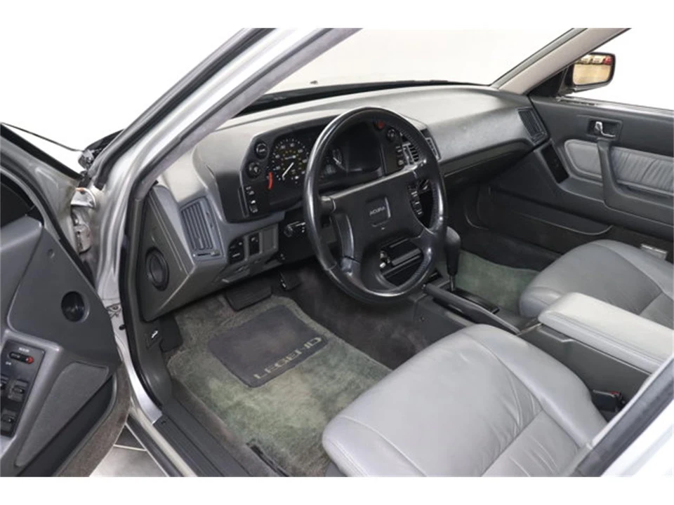 1987 Acura Legend 1st Gen - Image 9 of 31