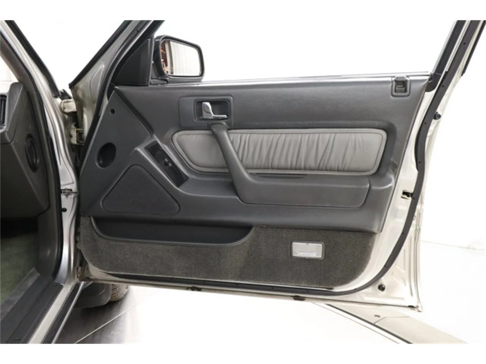1987 Acura Legend 1st Gen - Image 26 of 31
