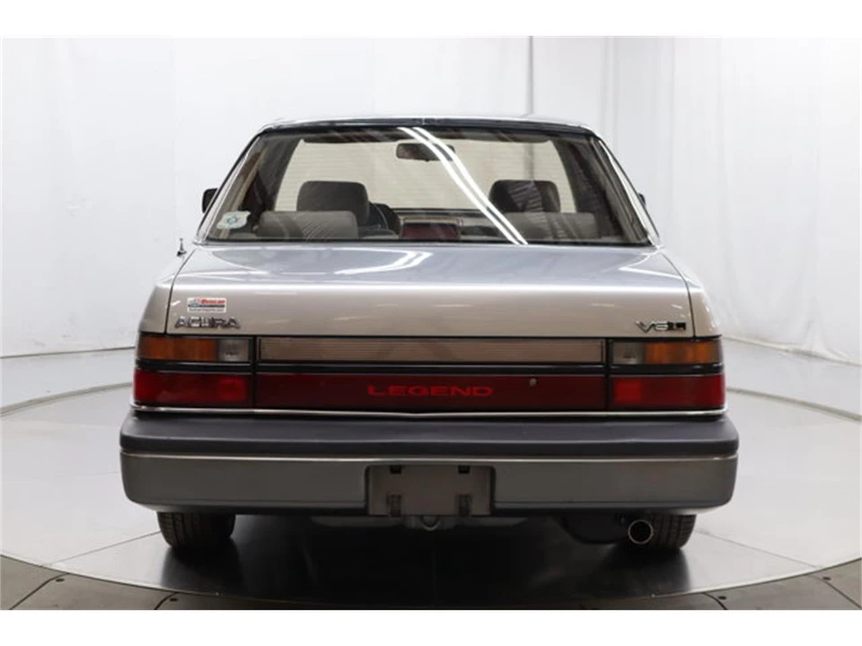 1987 Acura Legend 1st Gen - Image 6 of 31