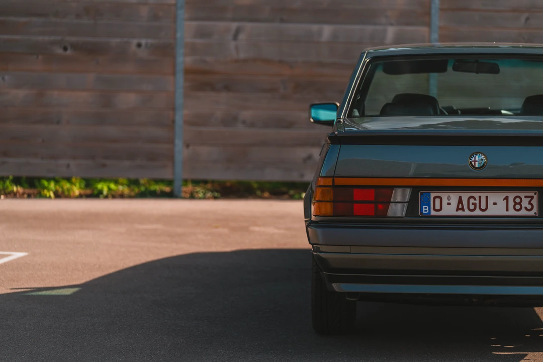 1987 Alfa Romeo 75/Milano - Image 15 of 31