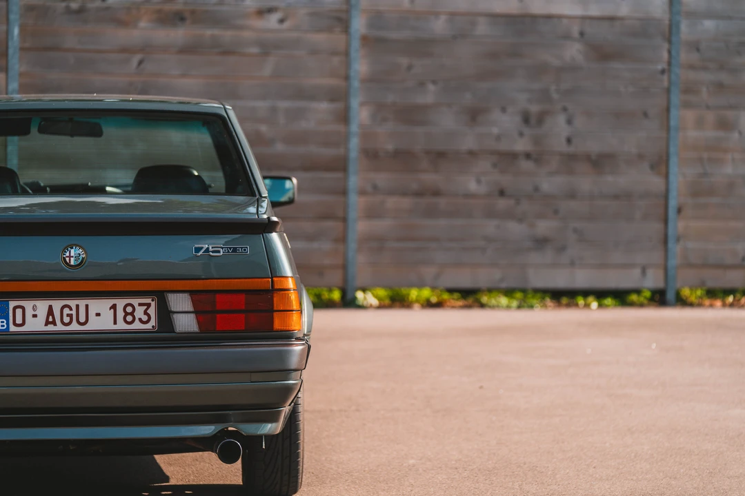 1987 Alfa Romeo 75/Milano - Image 16 of 31
