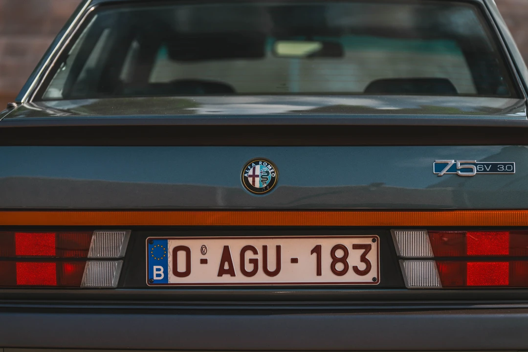 1987 Alfa Romeo 75/Milano - Image 20 of 31