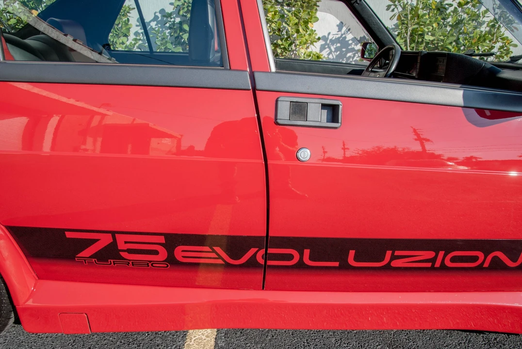 1987 Alfa Romeo 75/Milano - Image 26 of 31