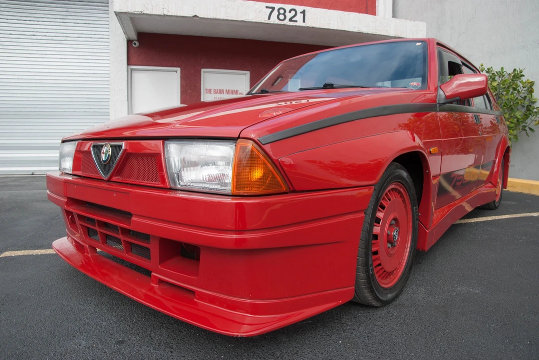 1987 Alfa Romeo 75/Milano - Image 13 of 31