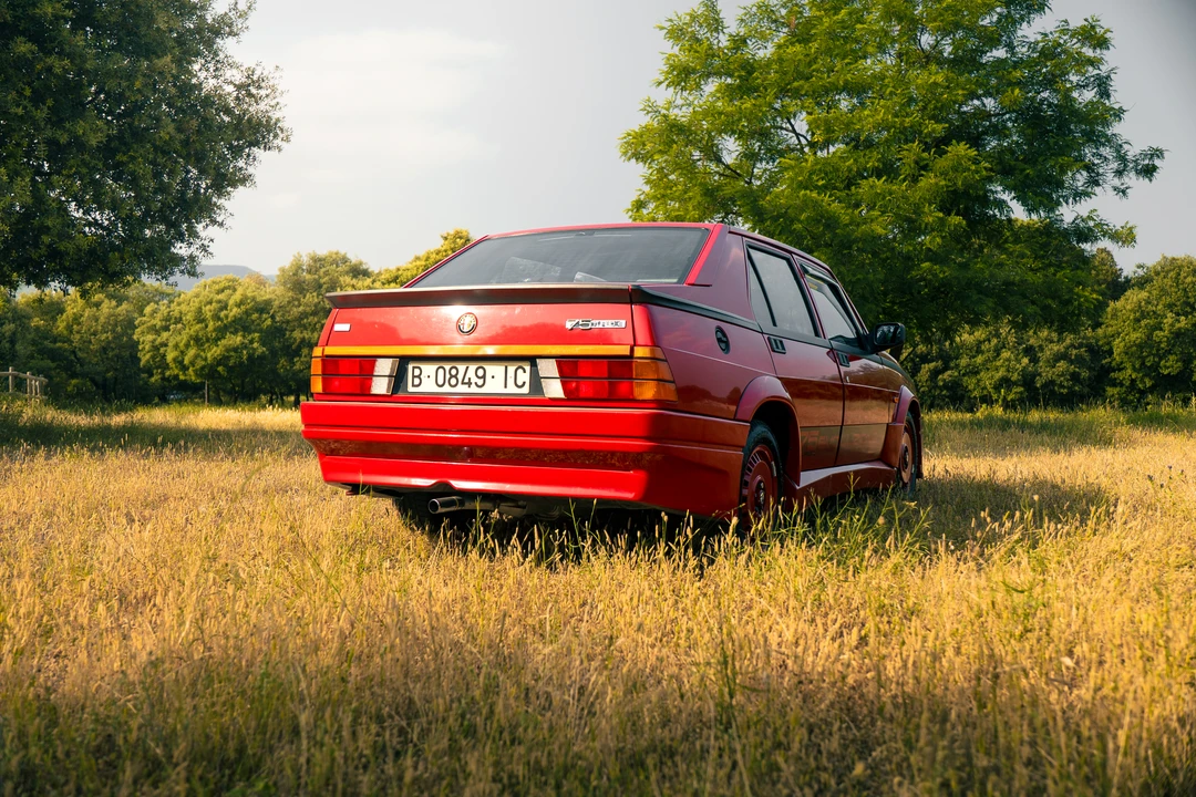 1987 Alfa Romeo 75/Milano - Image 7 of 31