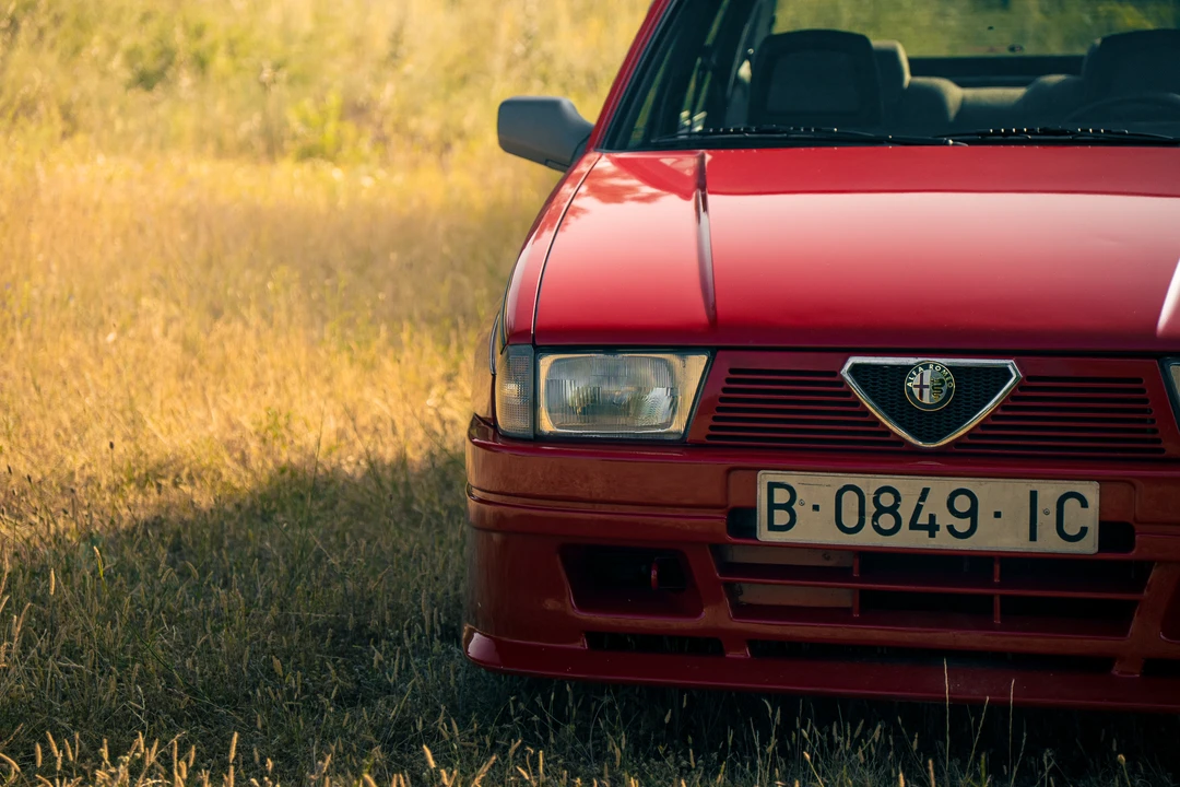 1987 Alfa Romeo 75/Milano - Image 14 of 31