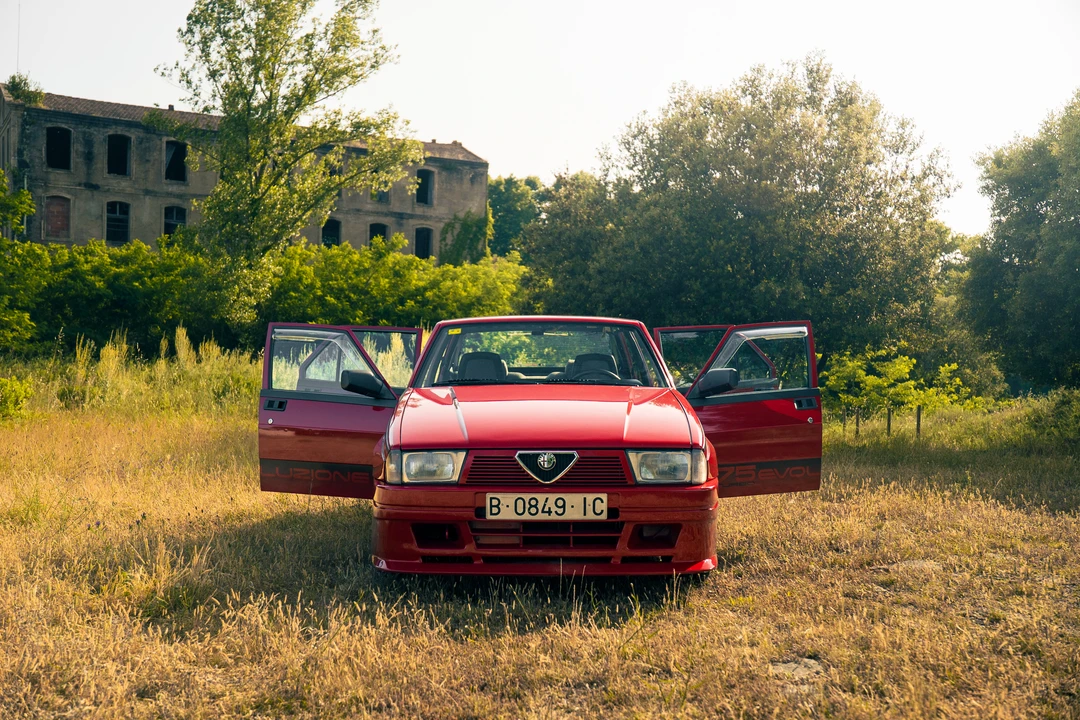 1987 Alfa Romeo 75/Milano - Image 11 of 31