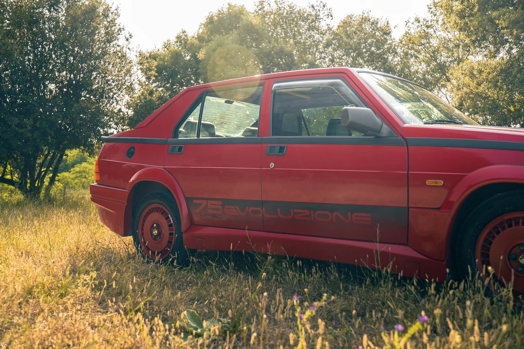 1987 Alfa Romeo 75/Milano - Image 30 of 31
