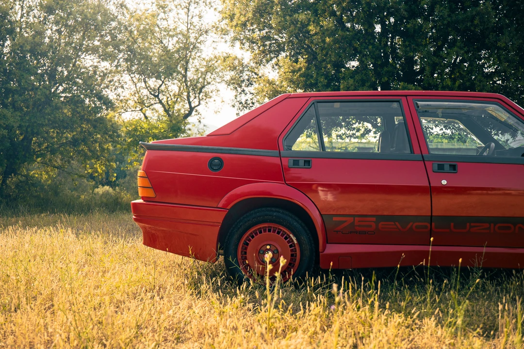 1987 Alfa Romeo 75/Milano - Image 31 of 31