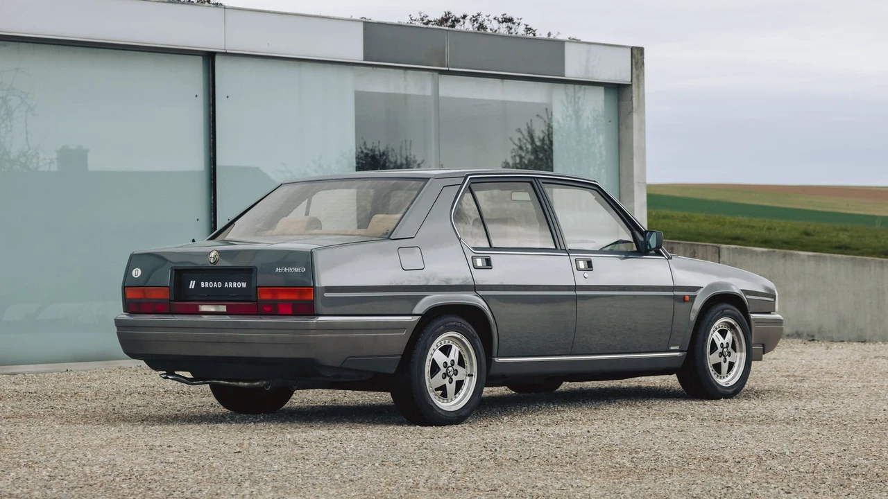 1987 Alfa Romeo 75/Milano - Image 3 of 31