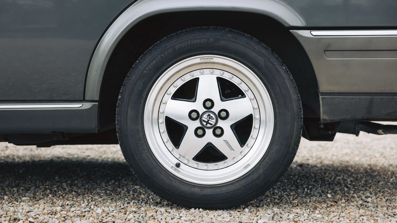 1987 Alfa Romeo 75/Milano - Image 23 of 31