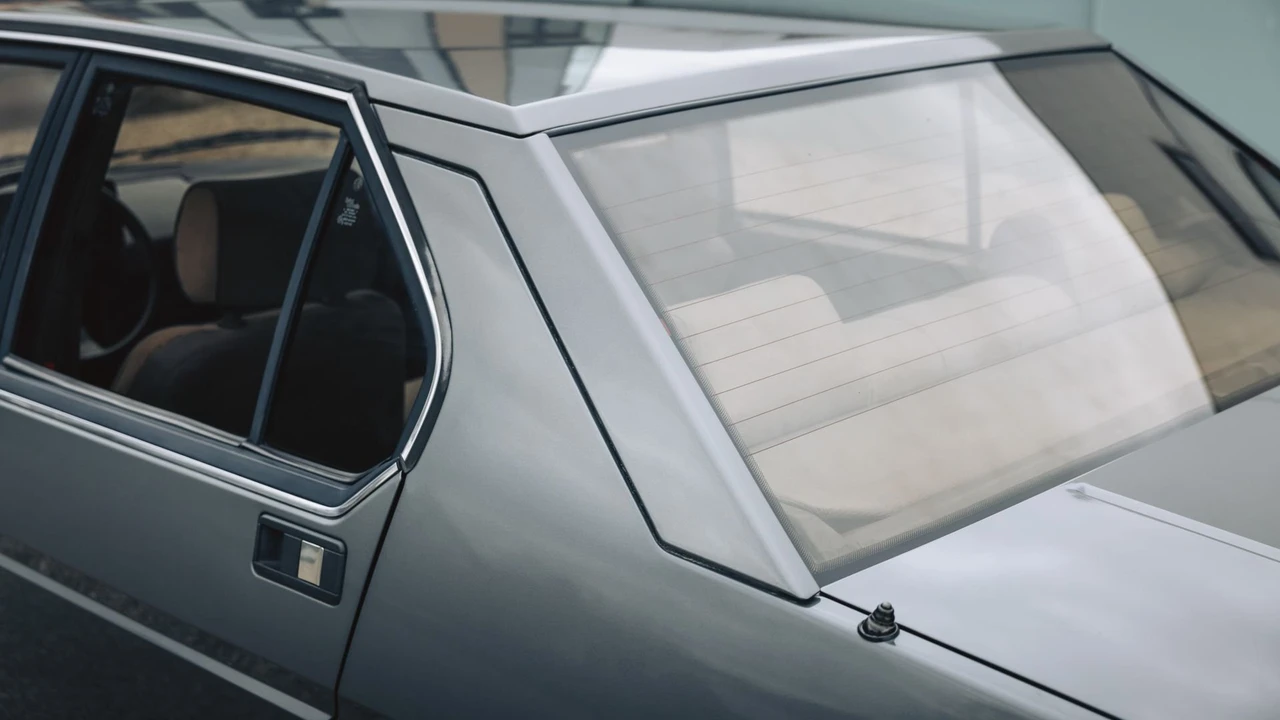 1987 Alfa Romeo 75/Milano - Image 25 of 31