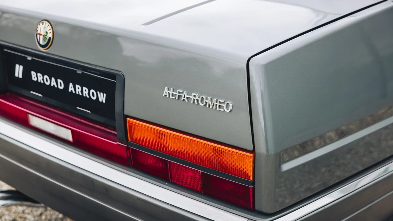 1987 Alfa Romeo 75/Milano - Image 30 of 31