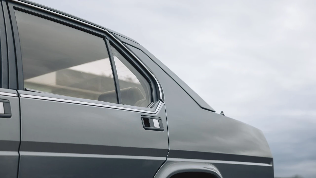 1987 Alfa Romeo 75/Milano - Image 24 of 31