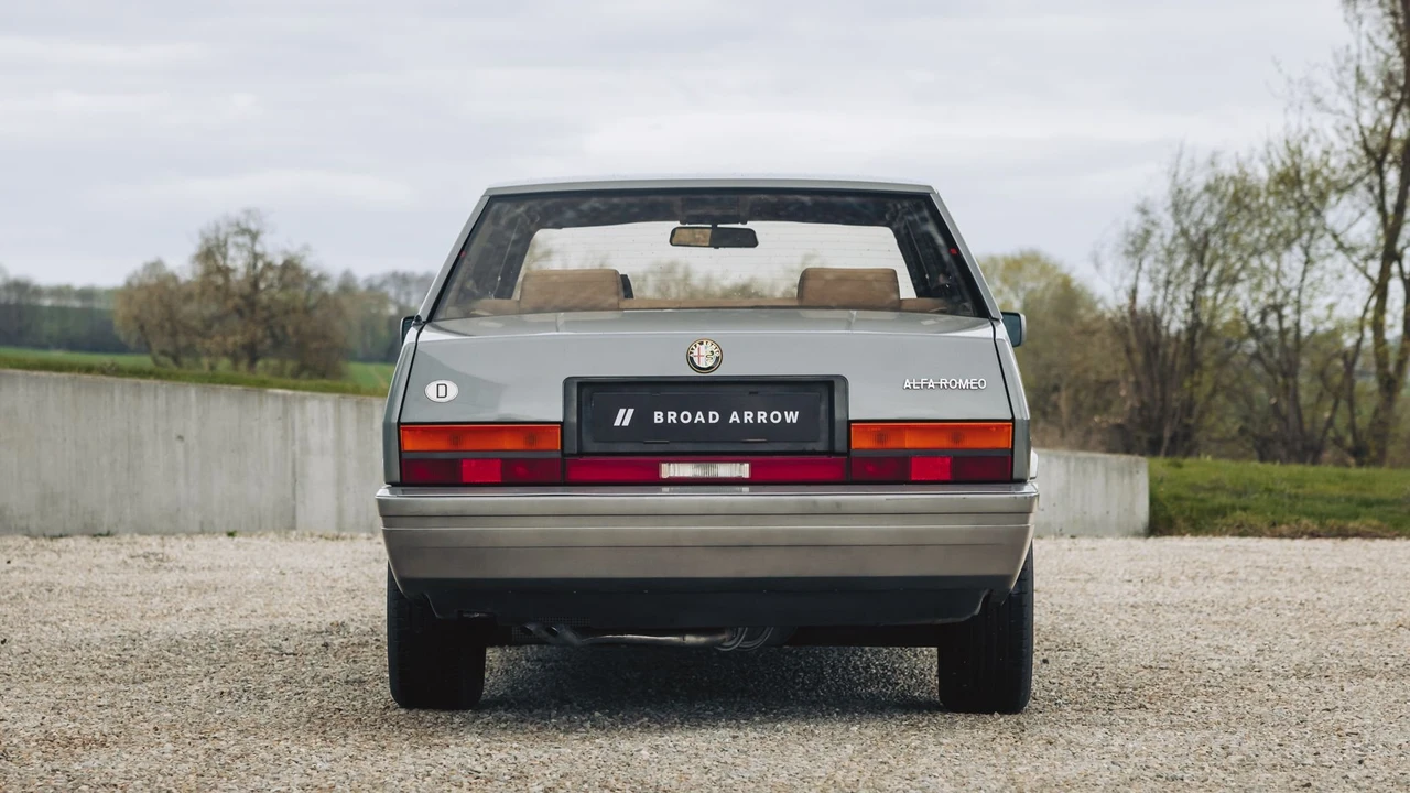 1987 Alfa Romeo 75/Milano - Image 5 of 31