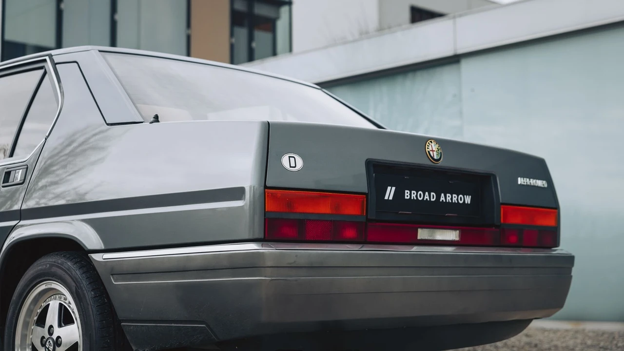 1987 Alfa Romeo 75/Milano - Image 26 of 31