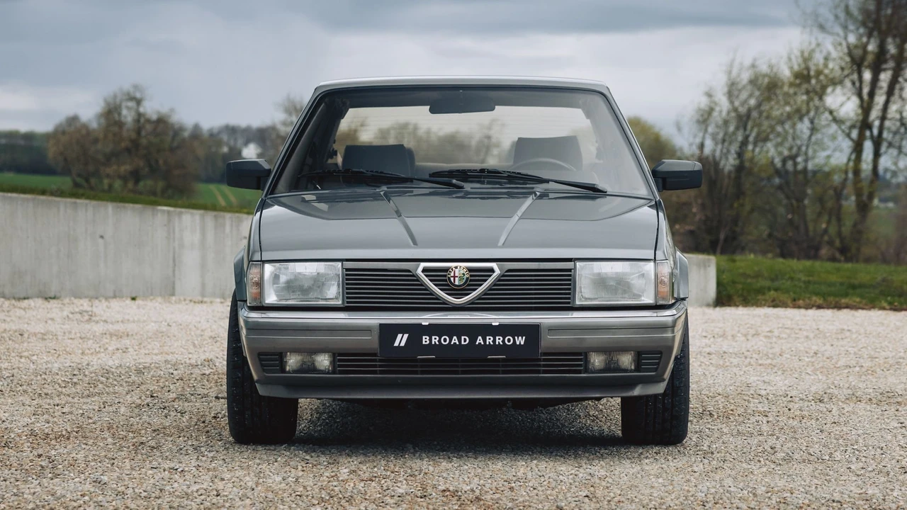 1987 Alfa Romeo 75/Milano - Image 2 of 31