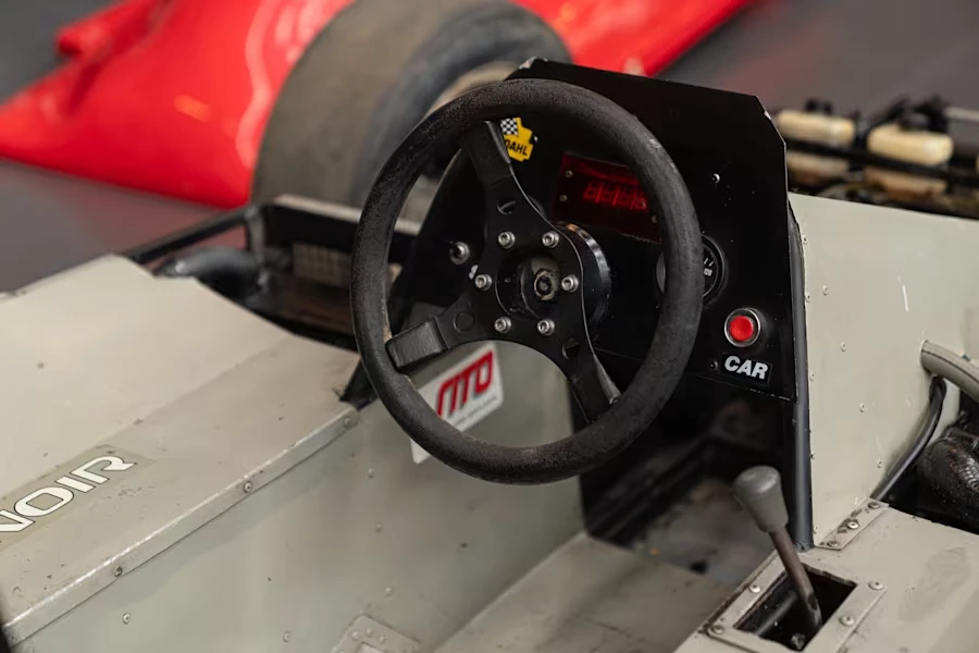 1987 Alfa Romeo - Image 31 of 31