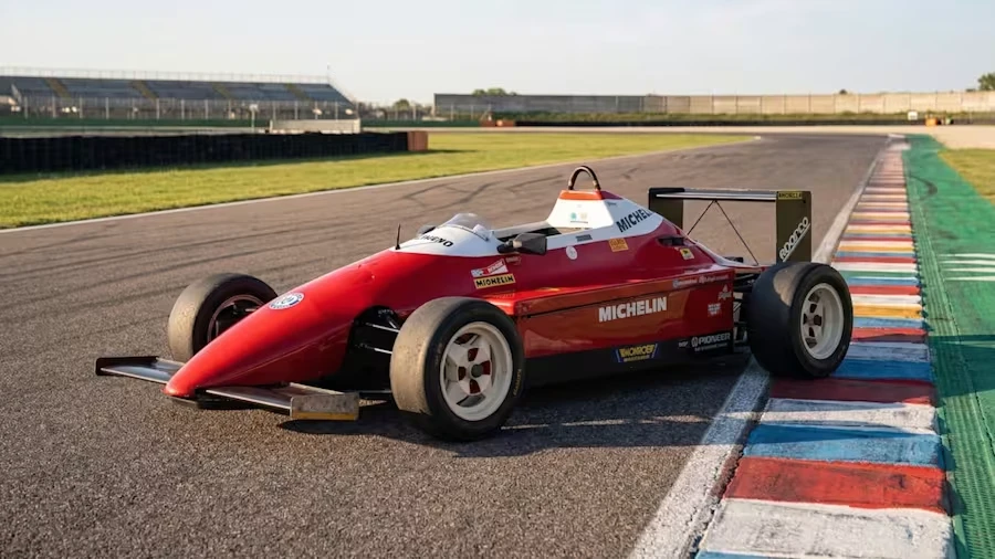 1987 Alfa Romeo - Image 7 of 31