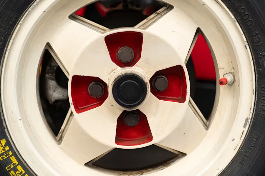 1987 Alfa Romeo - Image 19 of 31
