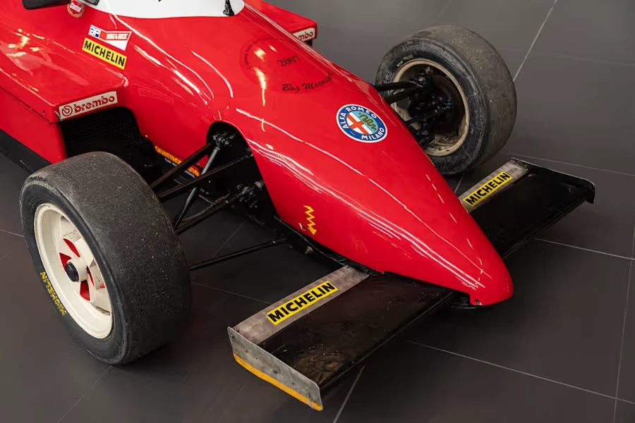 1987 Alfa Romeo - Image 17 of 31