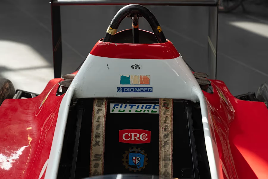 1987 Alfa Romeo - Image 9 of 31