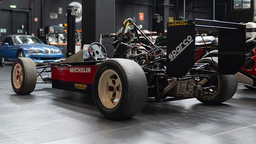 1987 Alfa Romeo - Image 29 of 31
