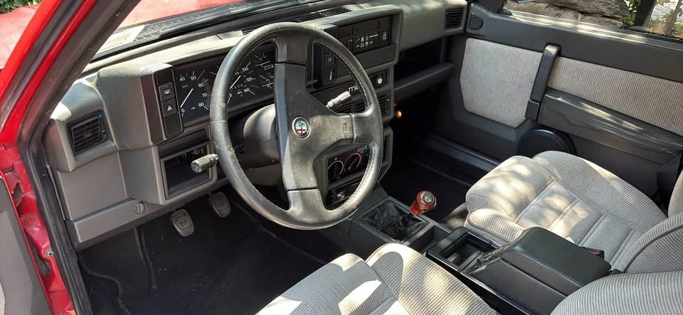 1987 Alfa Romeo 75/Milano - Image 6 of 10