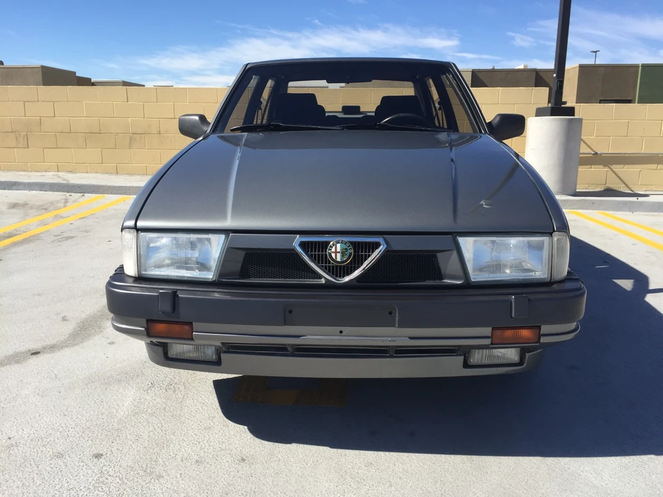 1987 Alfa Romeo 75/Milano - Image 7 of 31